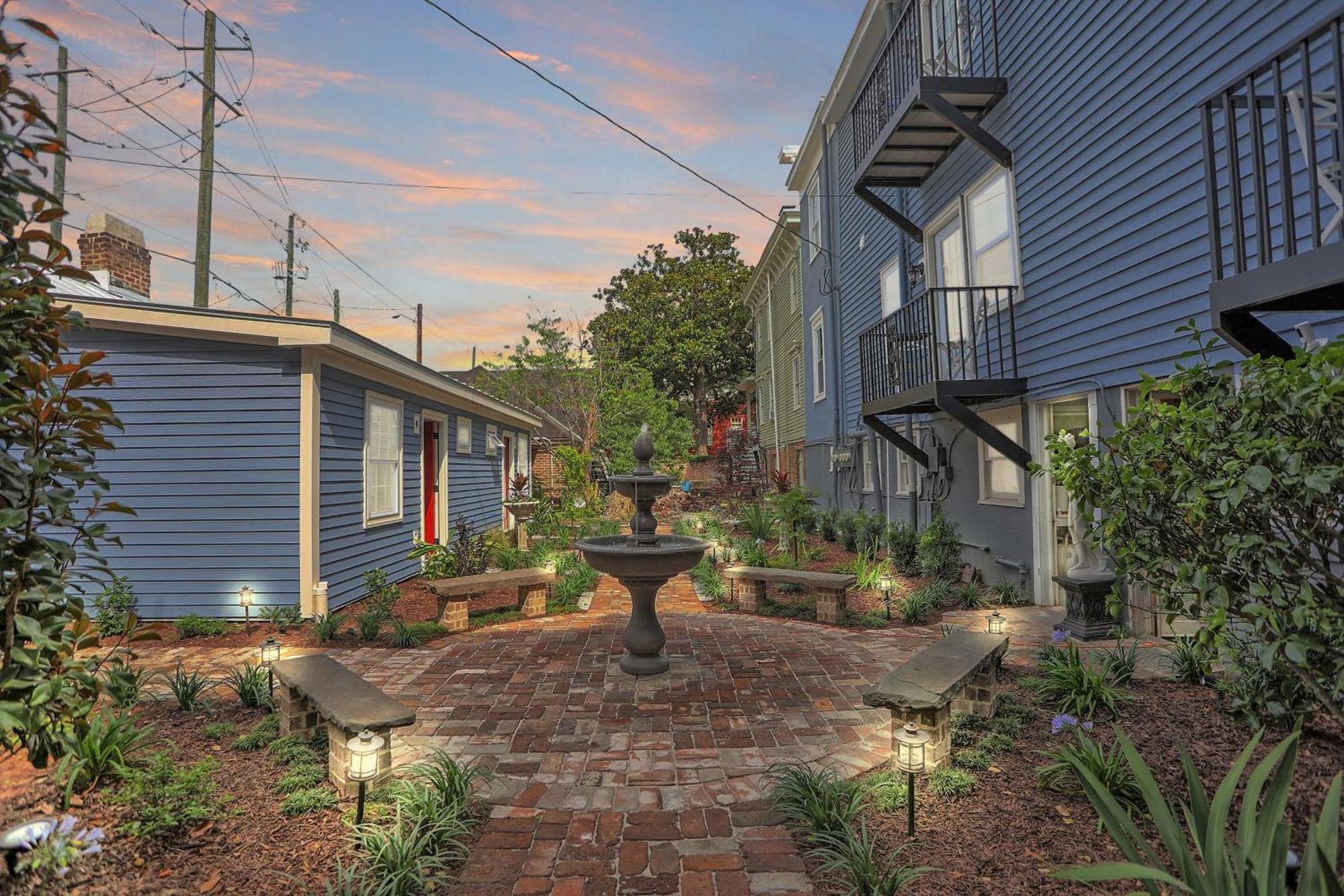 Apartamento New! Historic 1bed/1bath Steps To River St!
